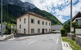 Kronotop hostel